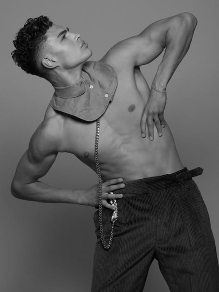 Photo of model Noah Luis Brown - ID 690925