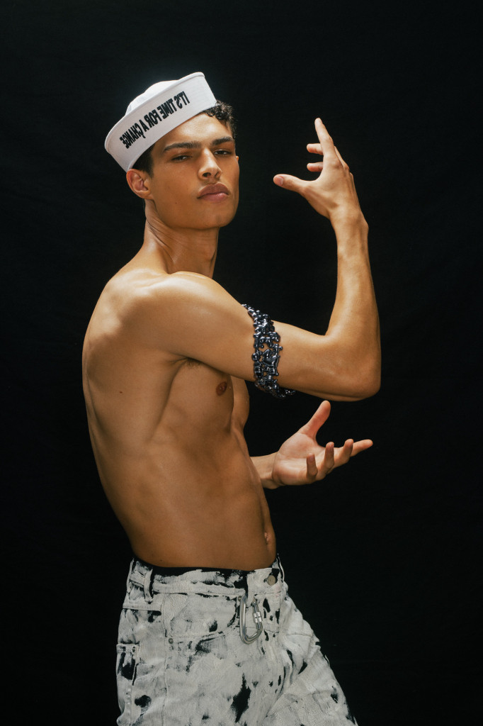Photo of model Noah Luis Brown - ID 690929