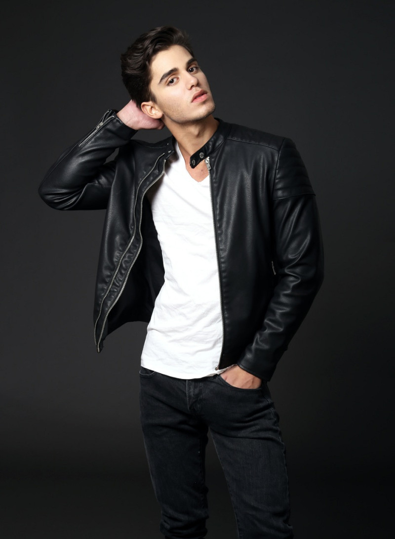 Photo of model Alejandro Acosta - ID 691071