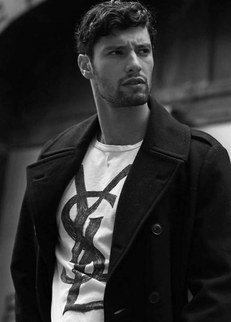 Photo of model Jhonatan Mujica - ID 694454