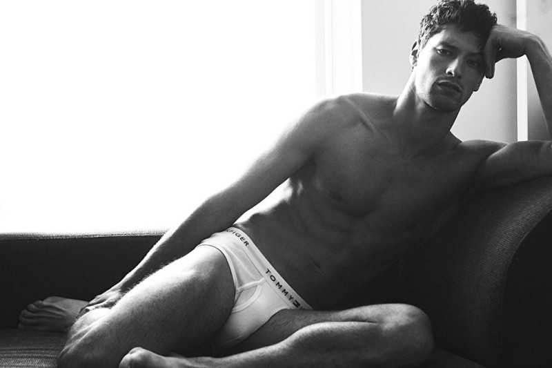 Photo of model Jhonatan Mujica - ID 694458