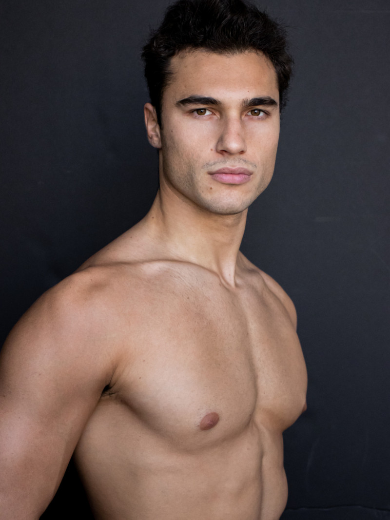 Photo of model Deano Perona - ID 694501