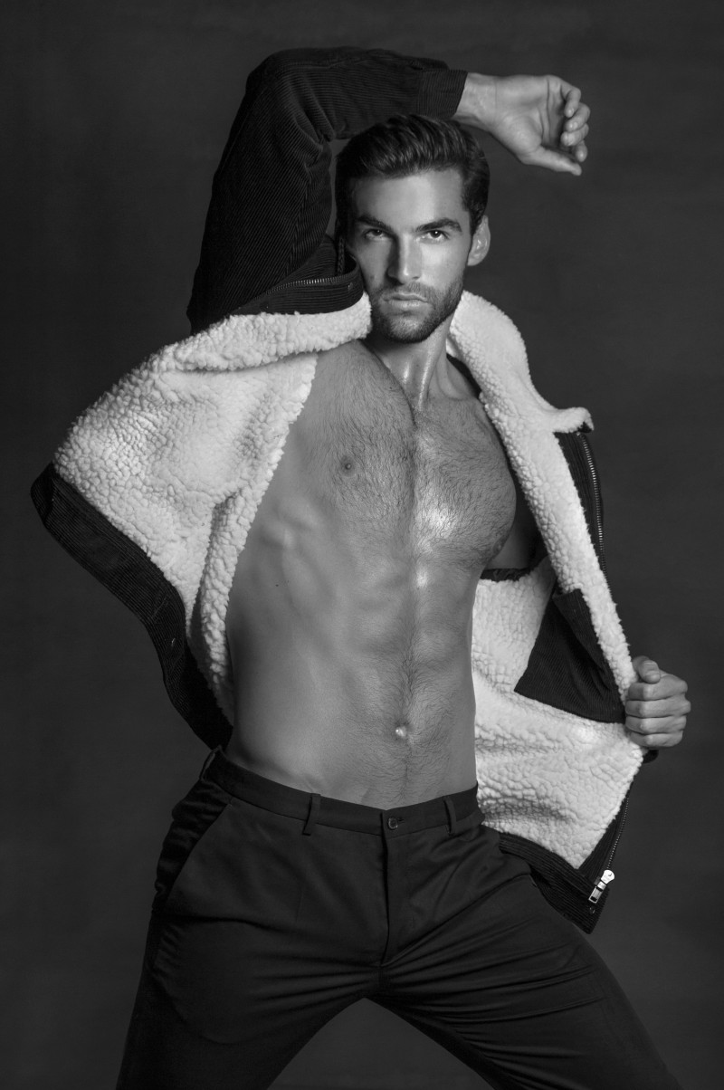 Photo of model Julio Segovia - ID 694647