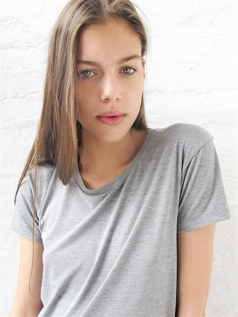 Photo of model Amelia Roman - ID 501000