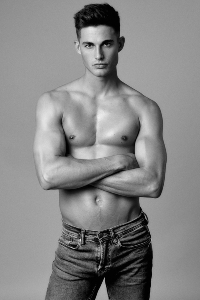 Photo of model Kieran Warner - ID 696295