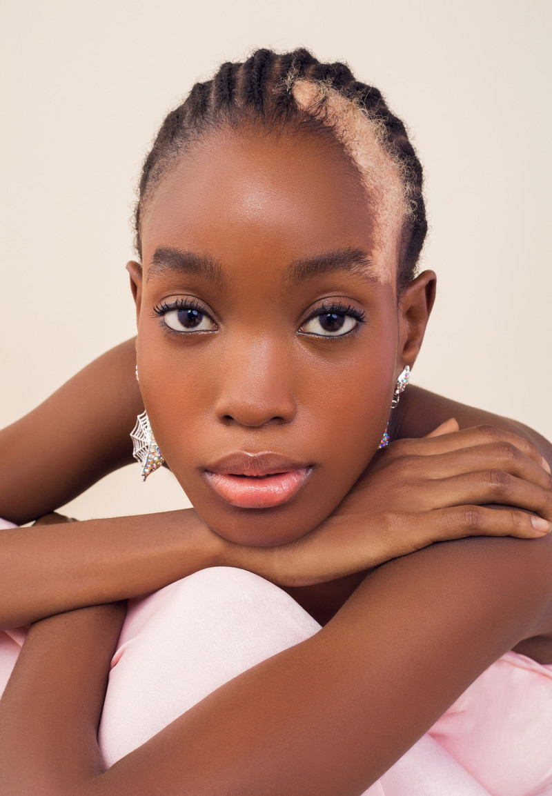 Photo of model Oyinlola Okunlola - ID 696575