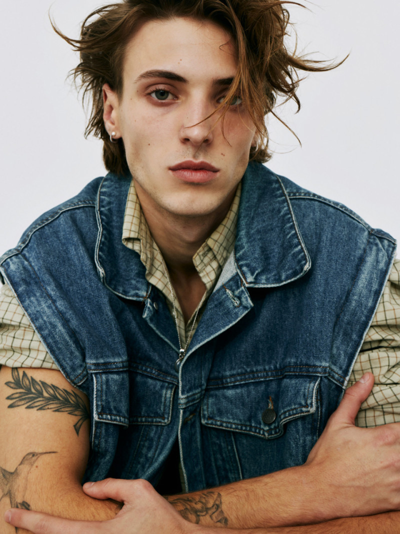 Photo of model Robin Avignon - ID 725552