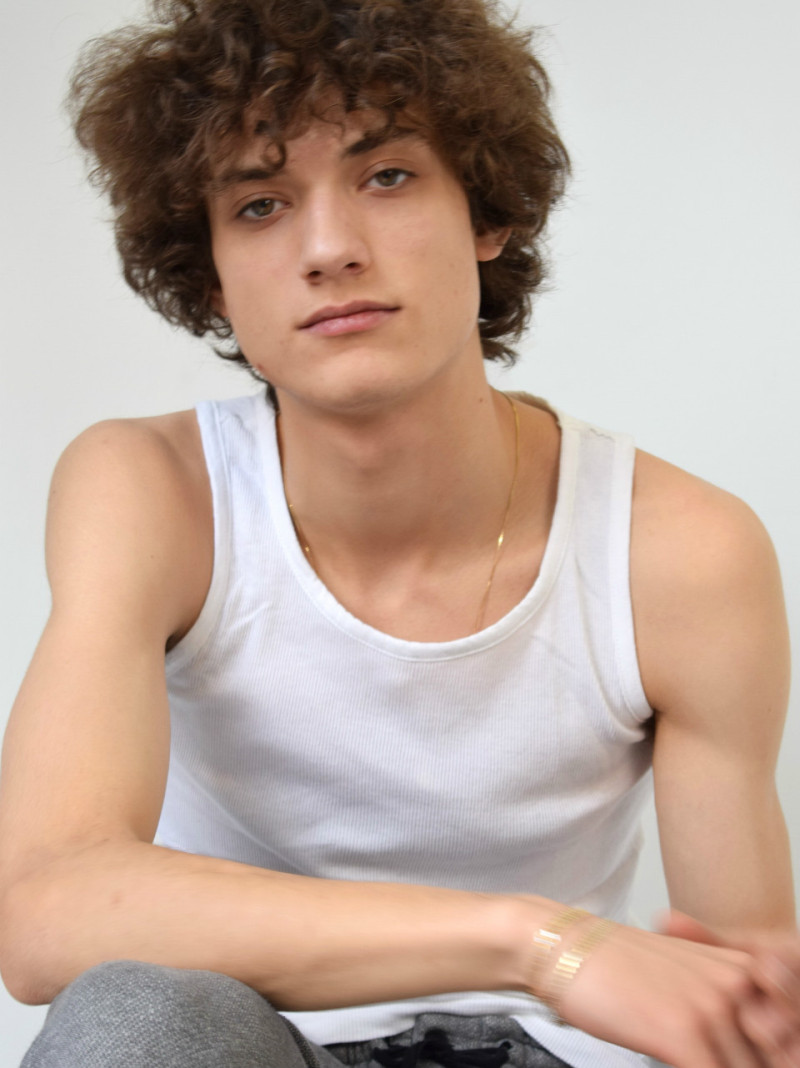 Photo of model Serge Rigvava - ID 700559