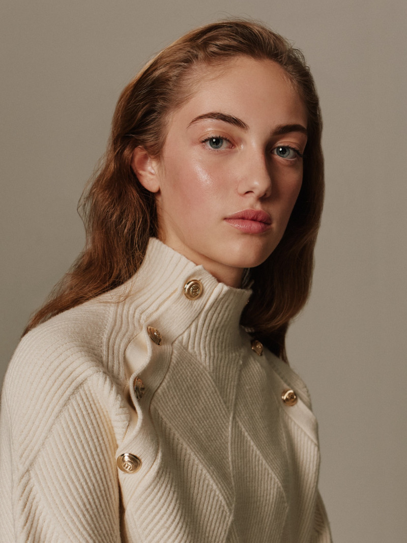 Photo of model Melina Tsopi - ID 700719