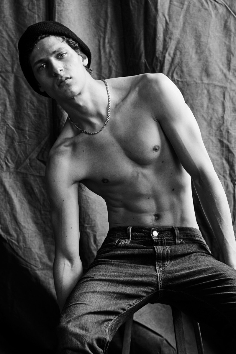 Photo of model Mattia Liam La Placa - ID 700886