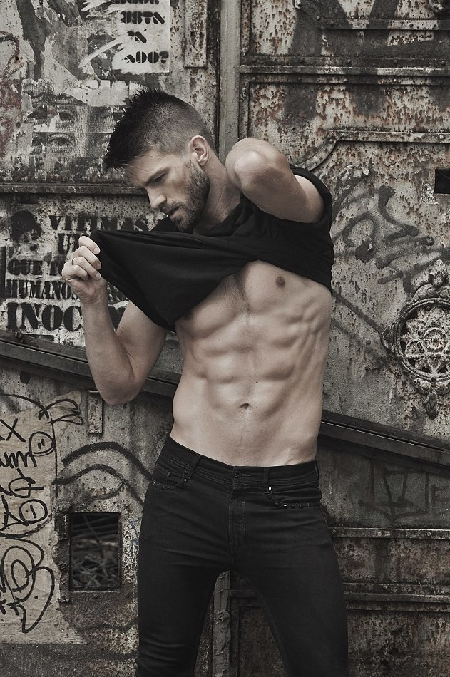 Photo of model Michael Camiloto - ID 703980