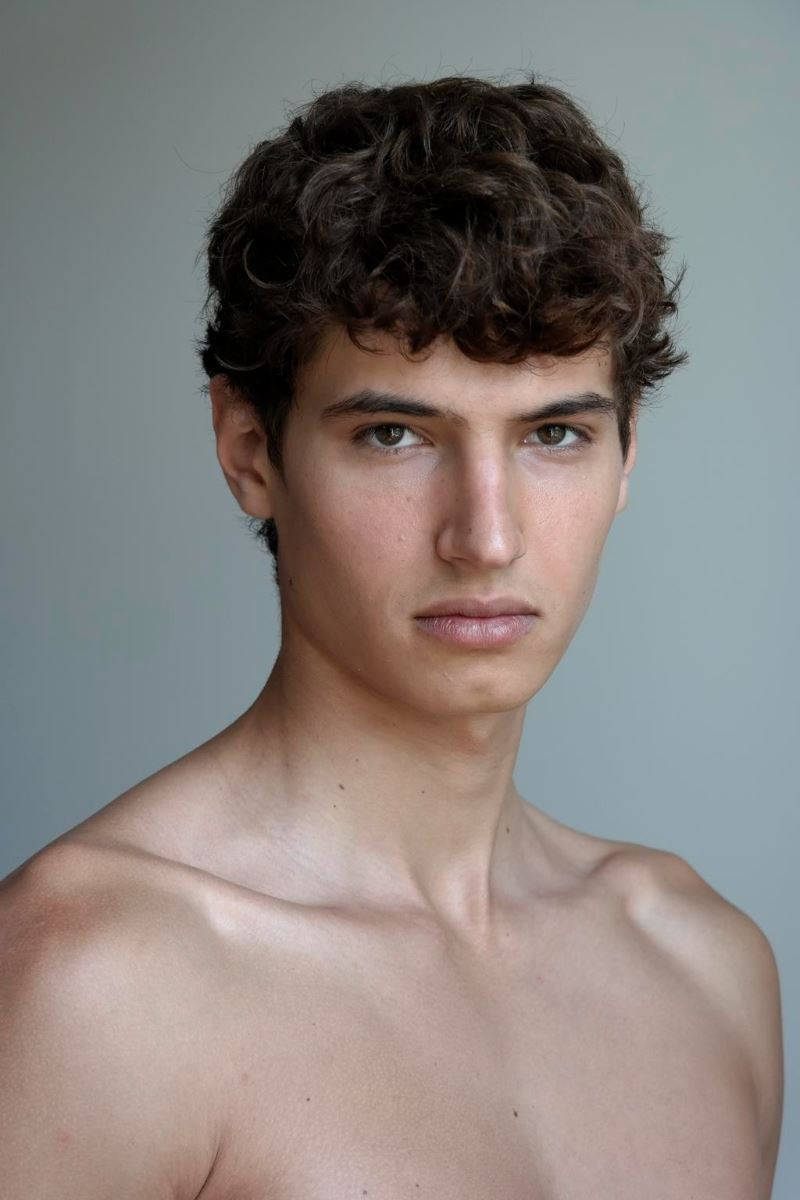 Photo of model David Selihove - ID 704052