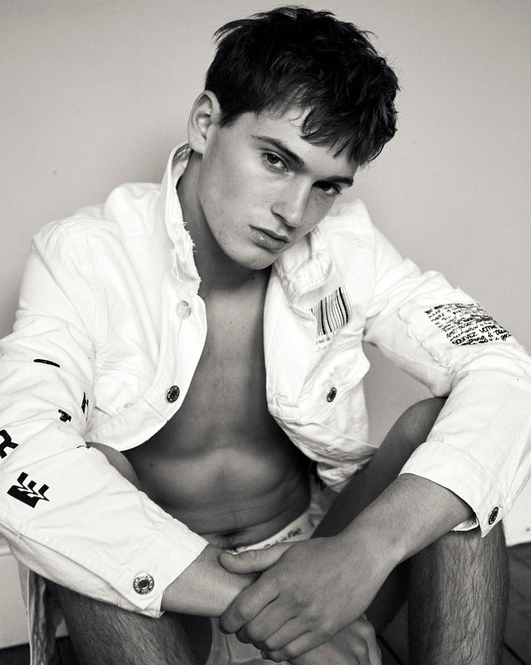 Photo of model Samuel Aitken - ID 704211