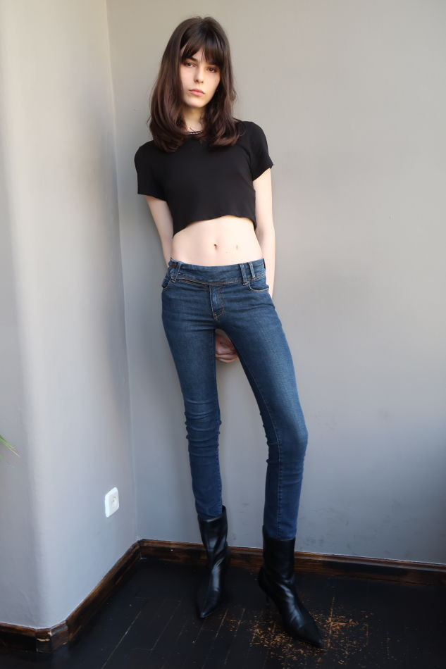 Photo of model Julia Meseguer - ID 705418