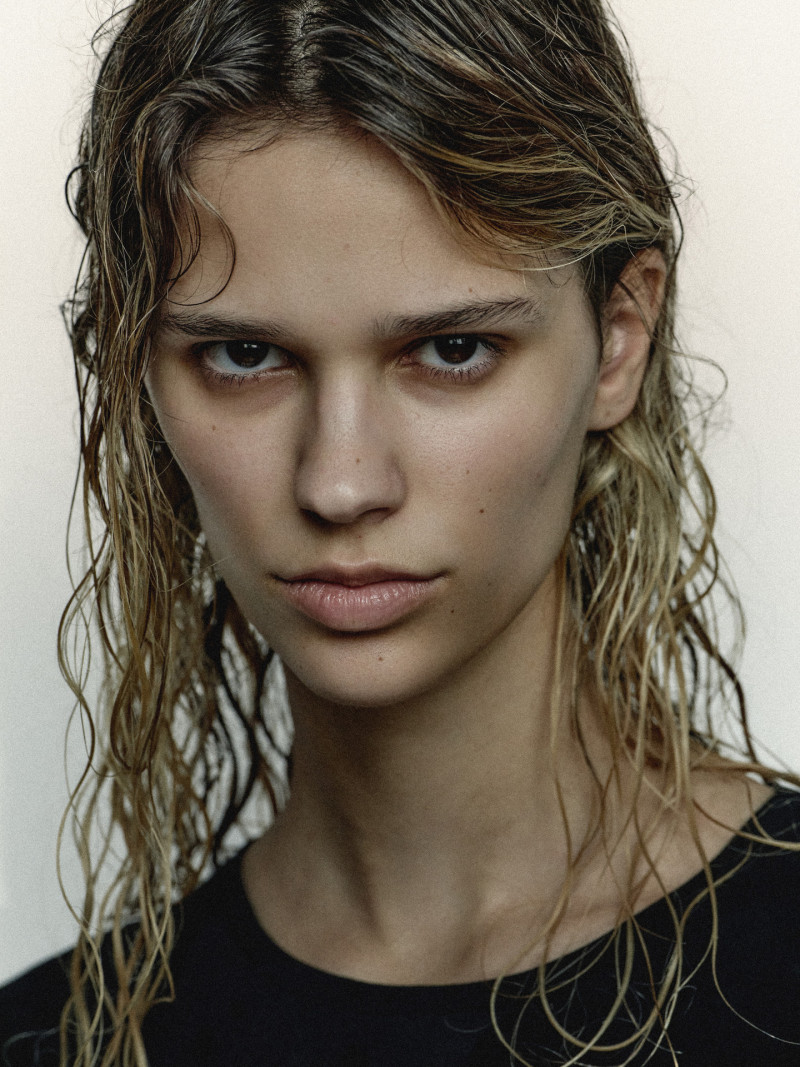 Photo of model Amelie Denecker - ID 707049