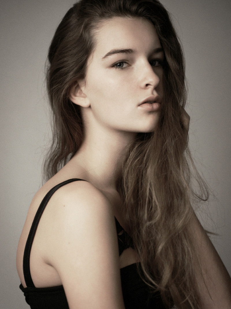 Photo of model Fionna Saintraint - ID 497078