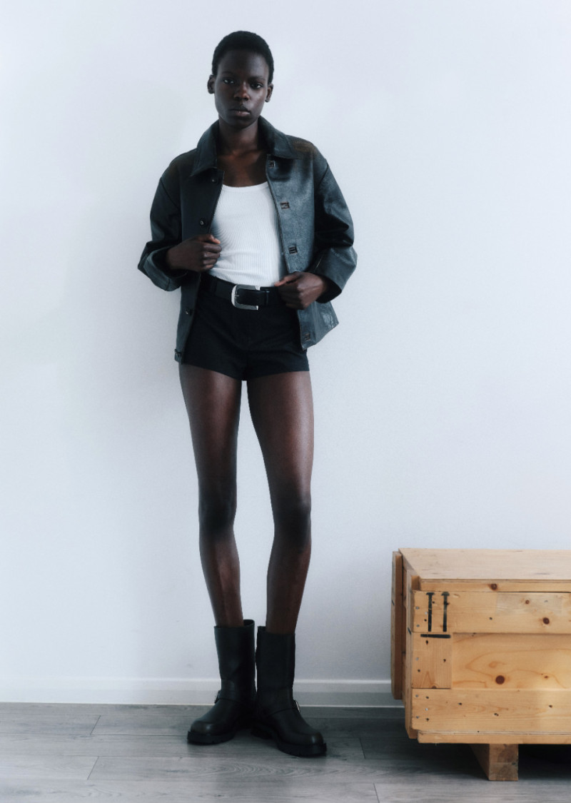 Photo of model Agel Akol - ID 711403