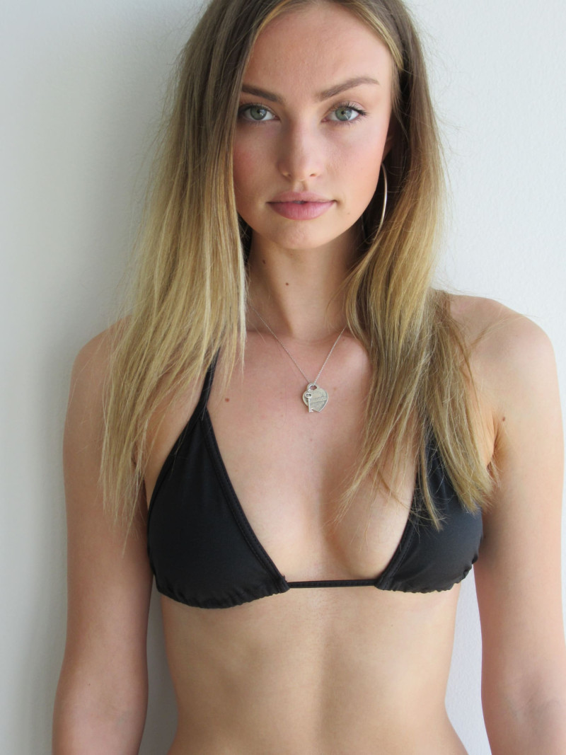 Photo of model Taylor Justine Howard - ID 713948