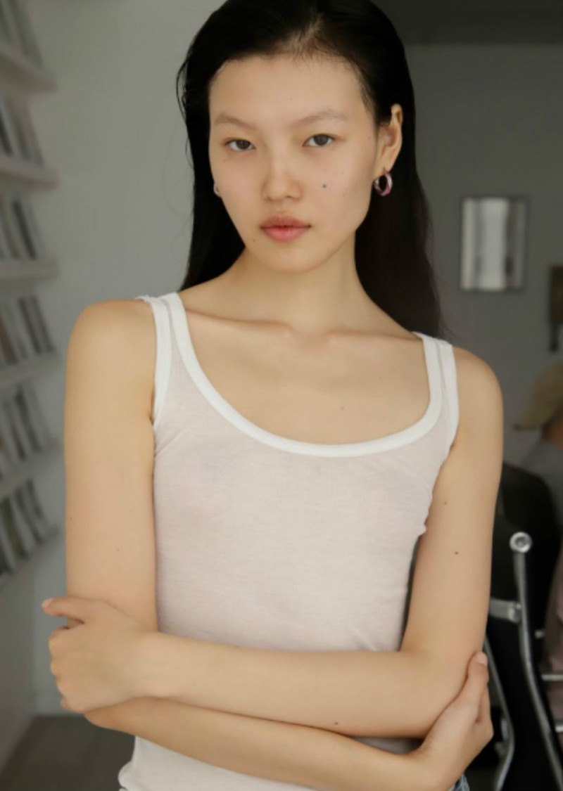 Photo of model Jiayi Liu - ID 713843