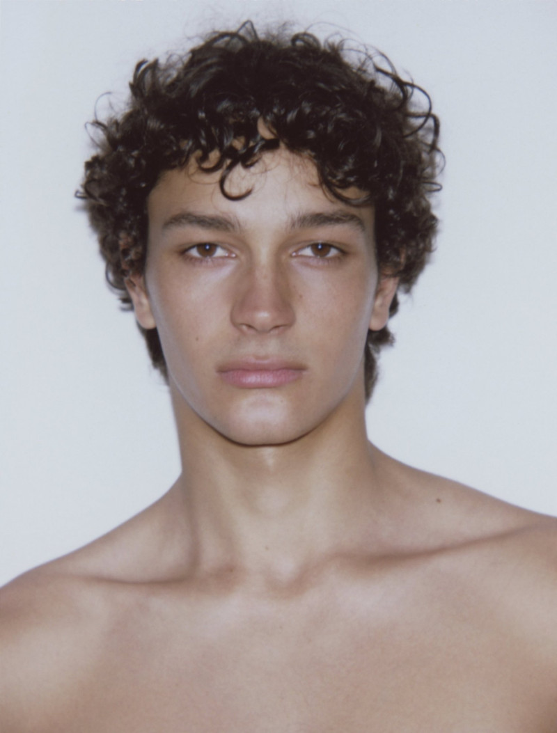 Photo of model Noah Tumataroa - ID 715483