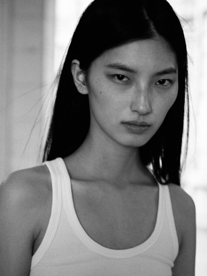 Photo of model Xinyue Guo - ID 716879