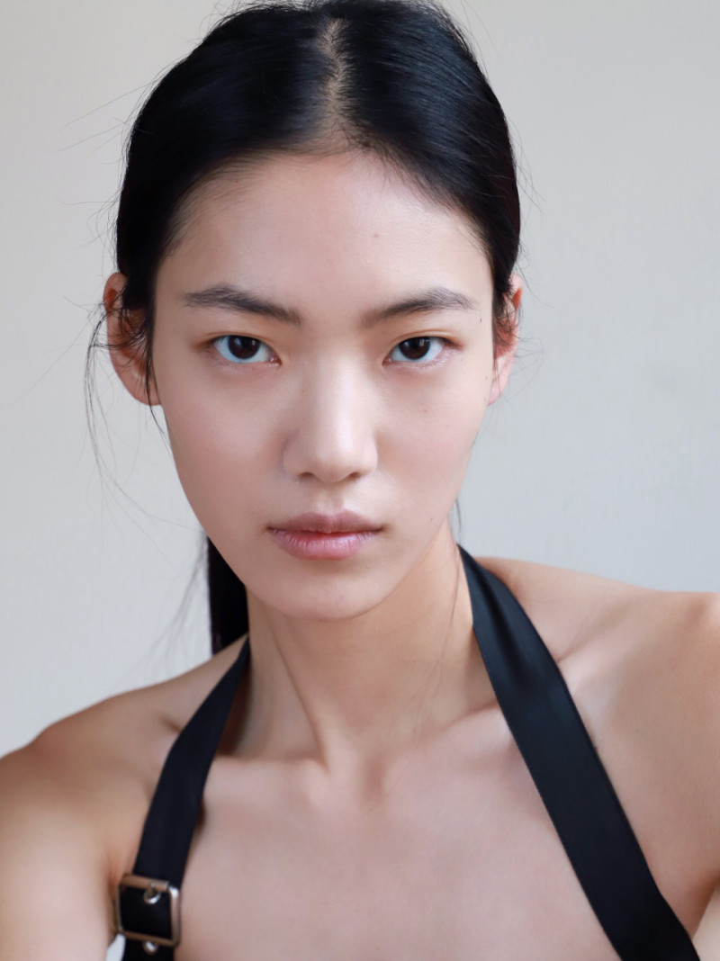 Photo of model Hejia Li - ID 717025