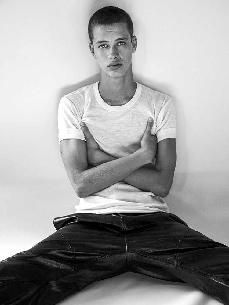 Photo of model Adrian Planas - ID 717904