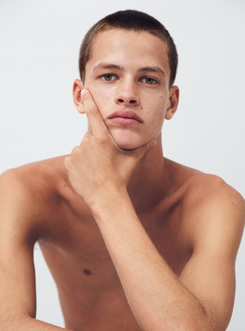 Photo of model Adrian Planas - ID 717912