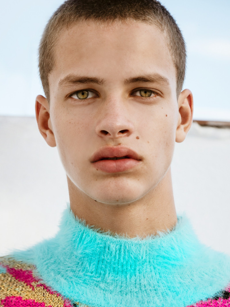 Photo of model Adrian Planas - ID 717914