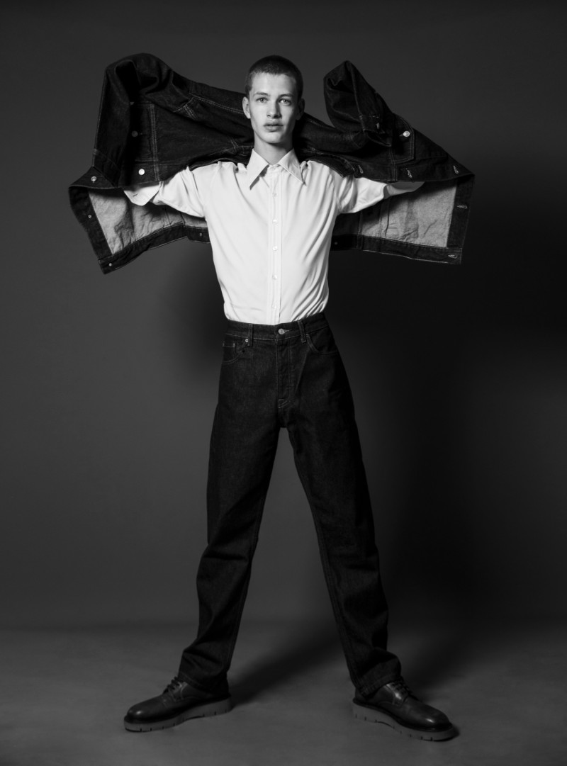 Photo of model Adrian Planas - ID 717918