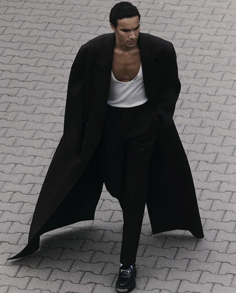 Photo of model Joel Ortiz - ID 718830