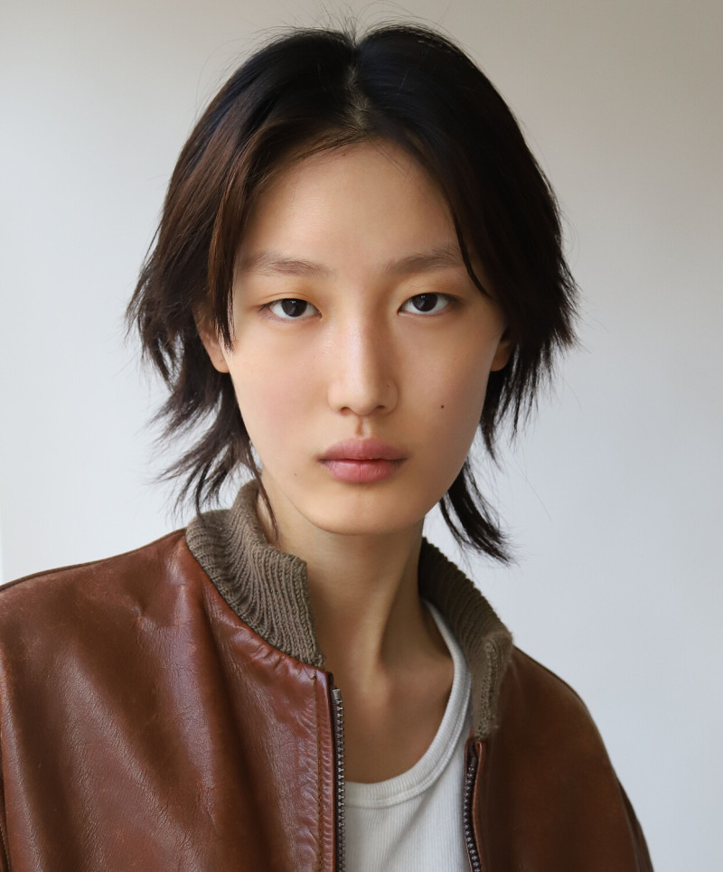 Photo of model Xiru Yang - ID 719013