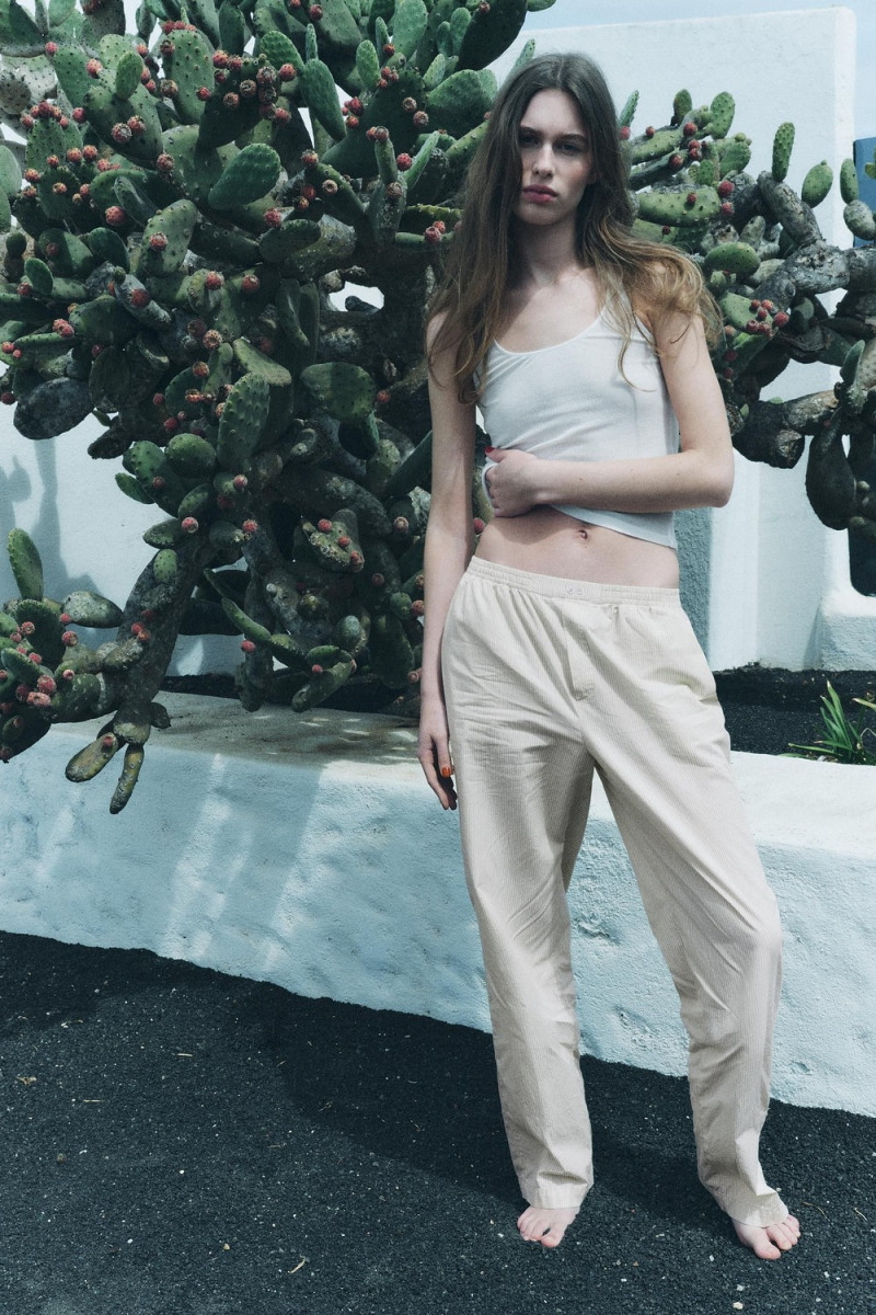 Photo of model Esme Cornelius - ID 720644