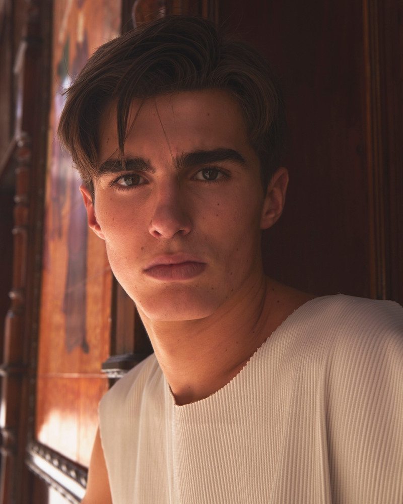 Photo of model Isidro Lopez - ID 722087