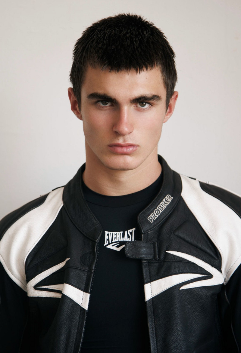 Photo of model Isidro Lopez - ID 722104
