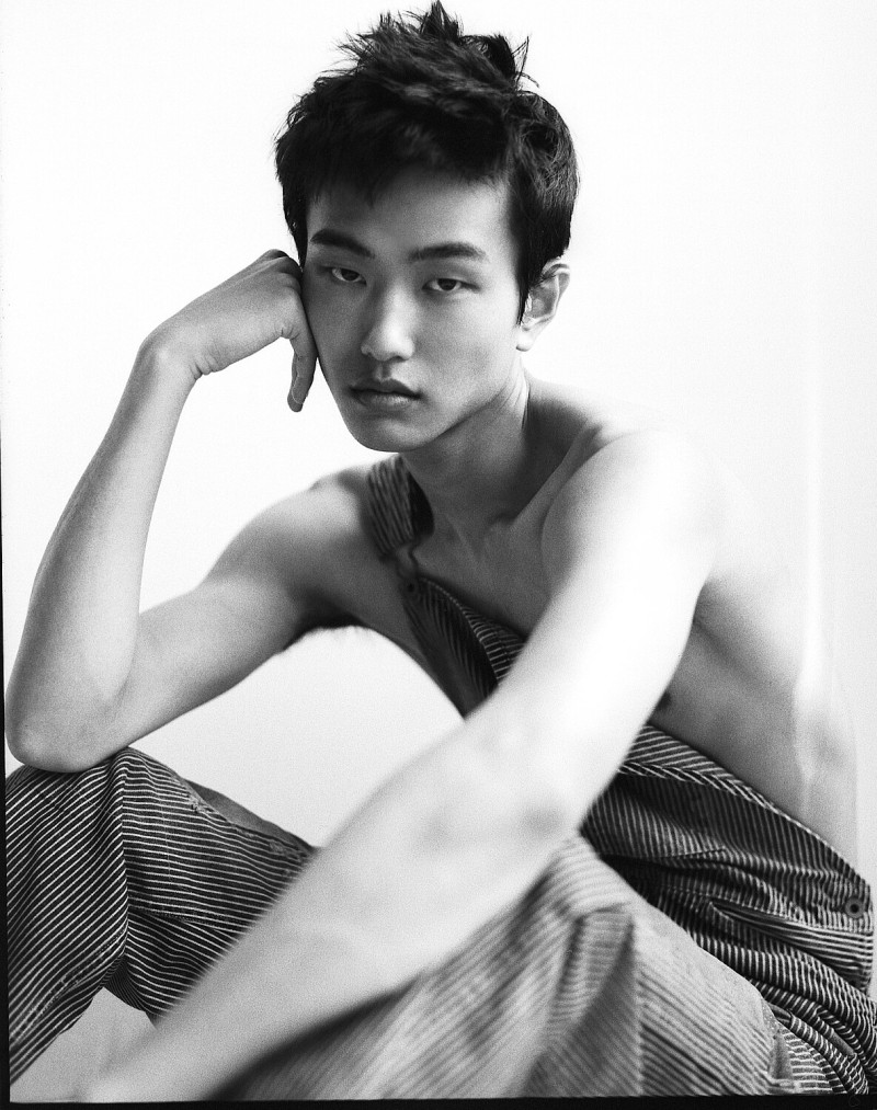 Photo of model Hyunjun Kim - ID 722932