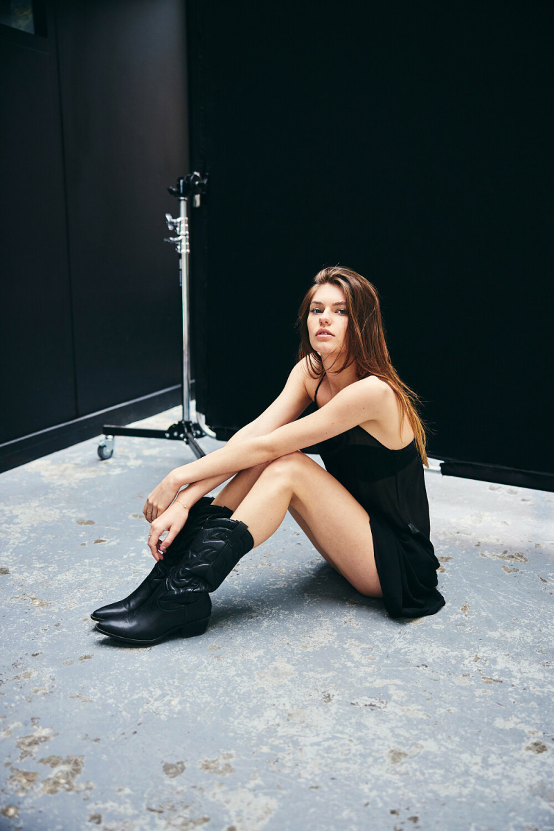 Photo of model Ines Maury - ID 723222