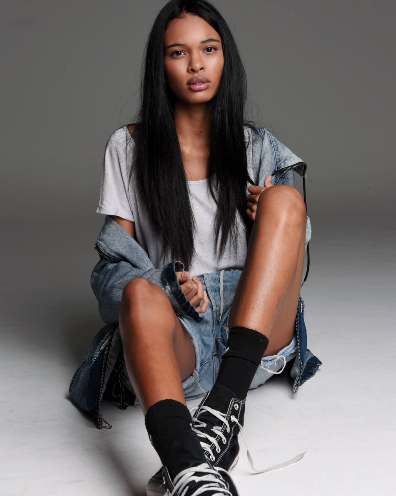 Photo of model Emilly Nunes - ID 723402