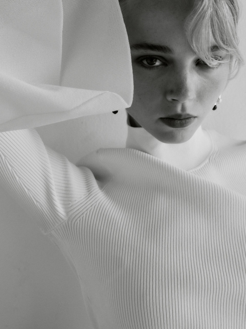 Photo of model Ella Dalton - ID 723608