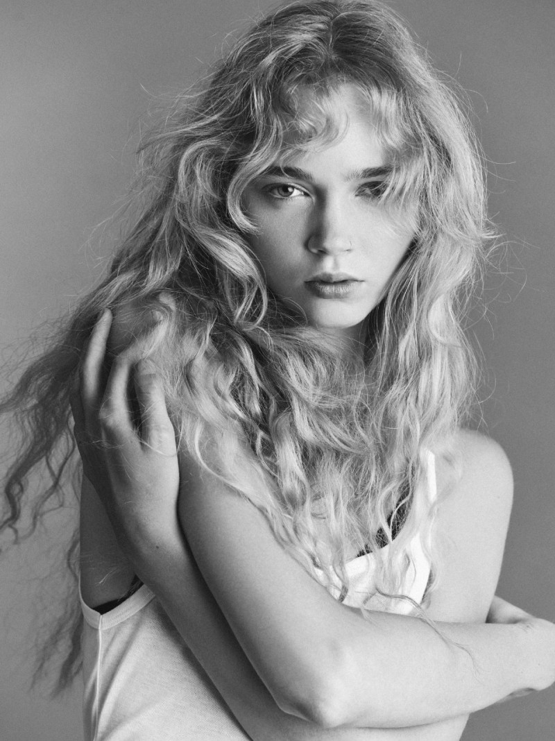 Photo of model Ella Dalton - ID 723616
