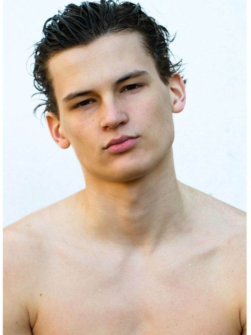 Photo of model Elliot Oomen - ID 723655