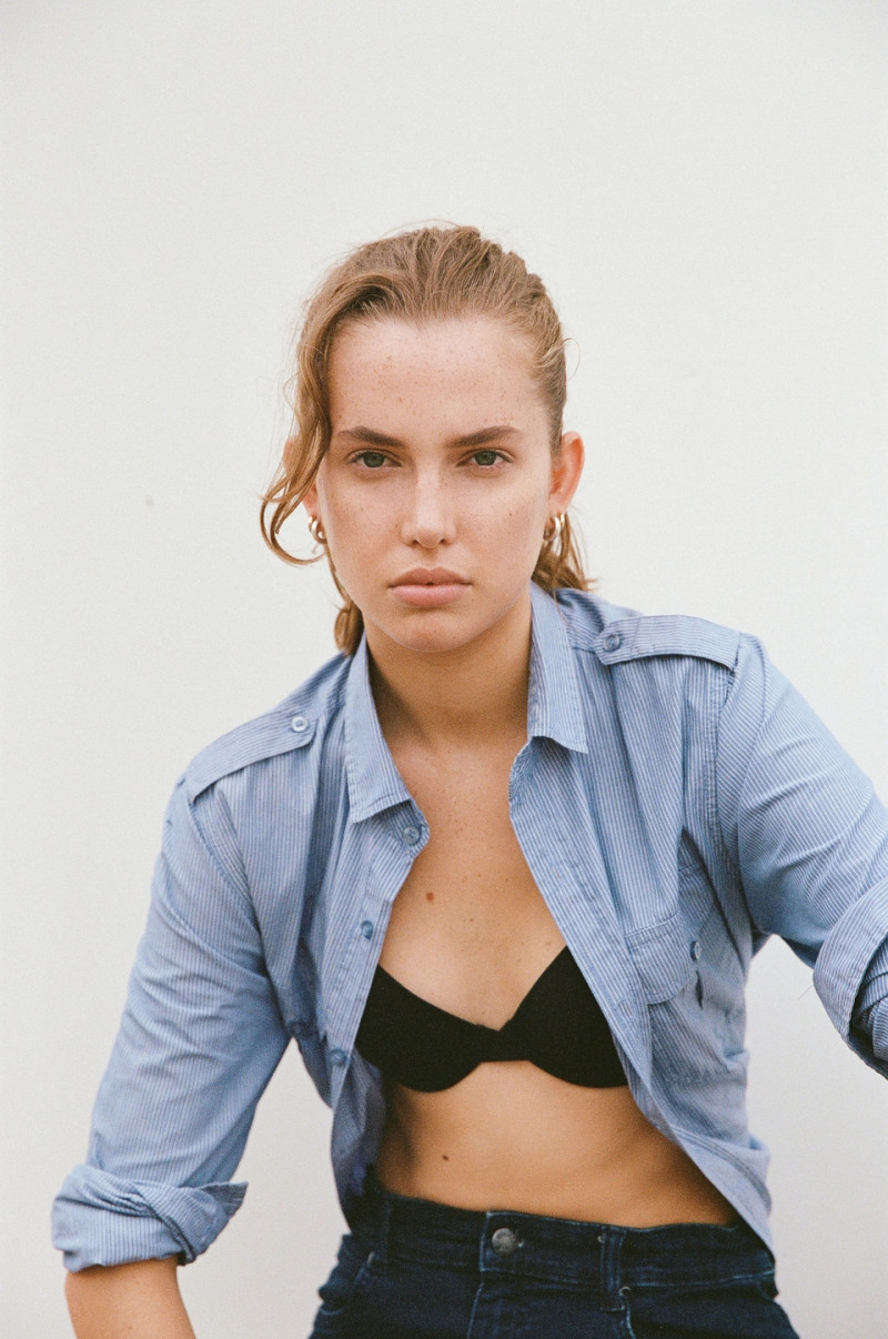 Photo of model Lucy Dechen - ID 723697
