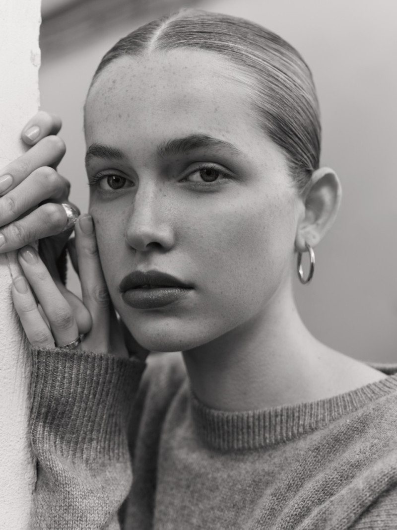 Photo of model Lucy Dechen - ID 723711