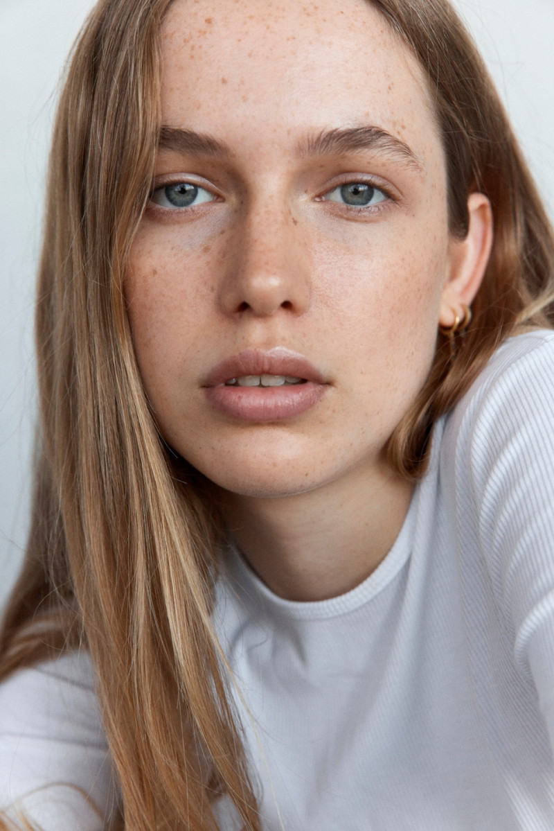 Photo of model Lucy Dechen - ID 723716