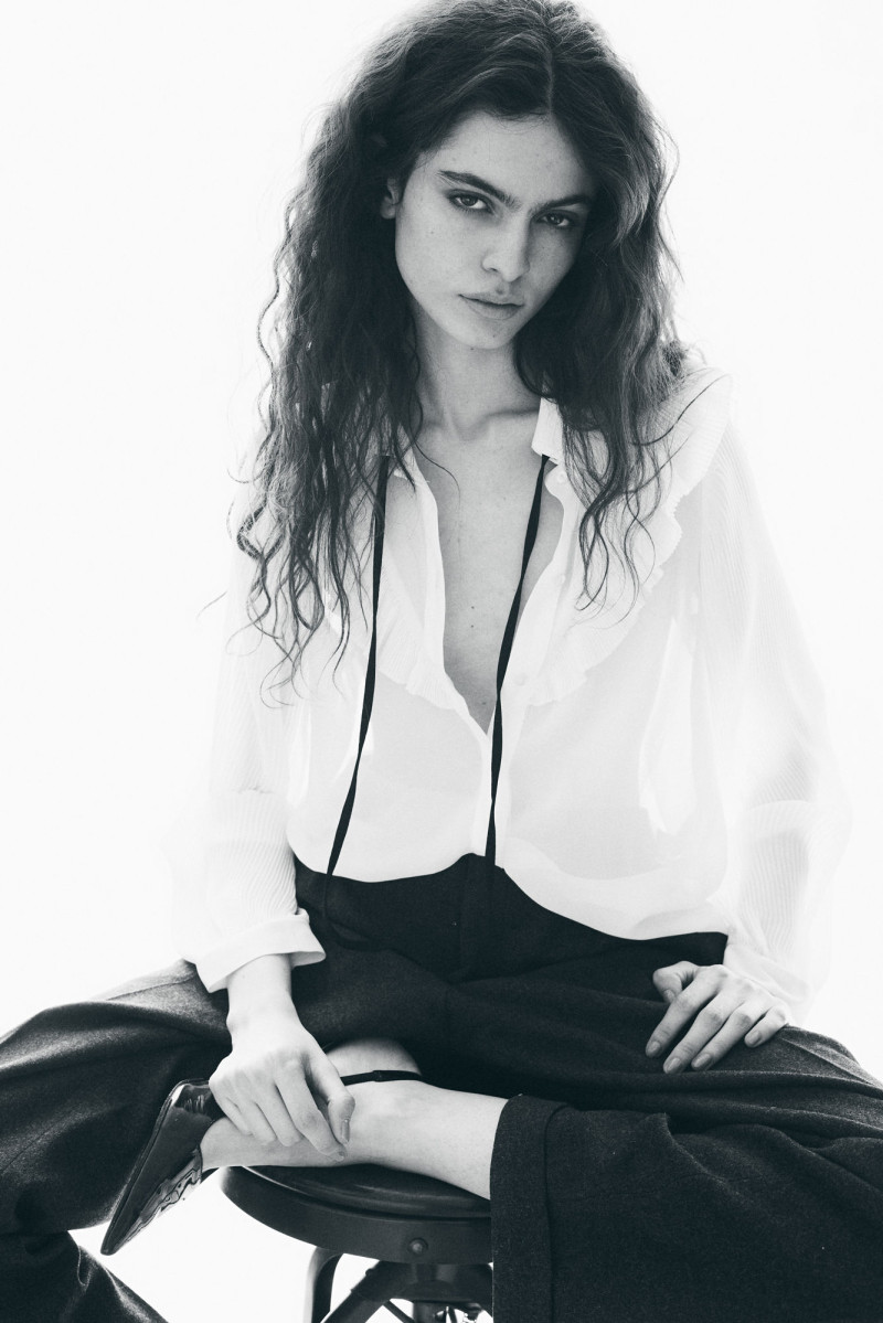 Photo of model Carol Monteiro - ID 723828