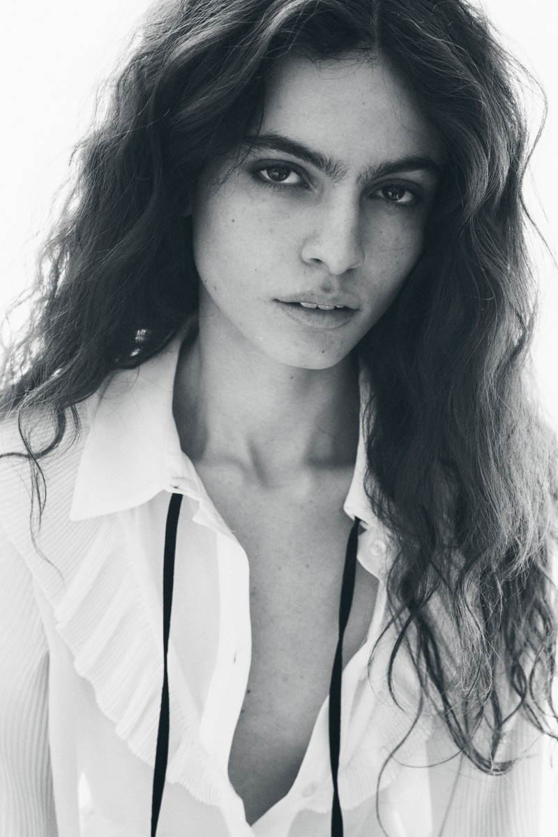 Photo of model Carol Monteiro - ID 723829