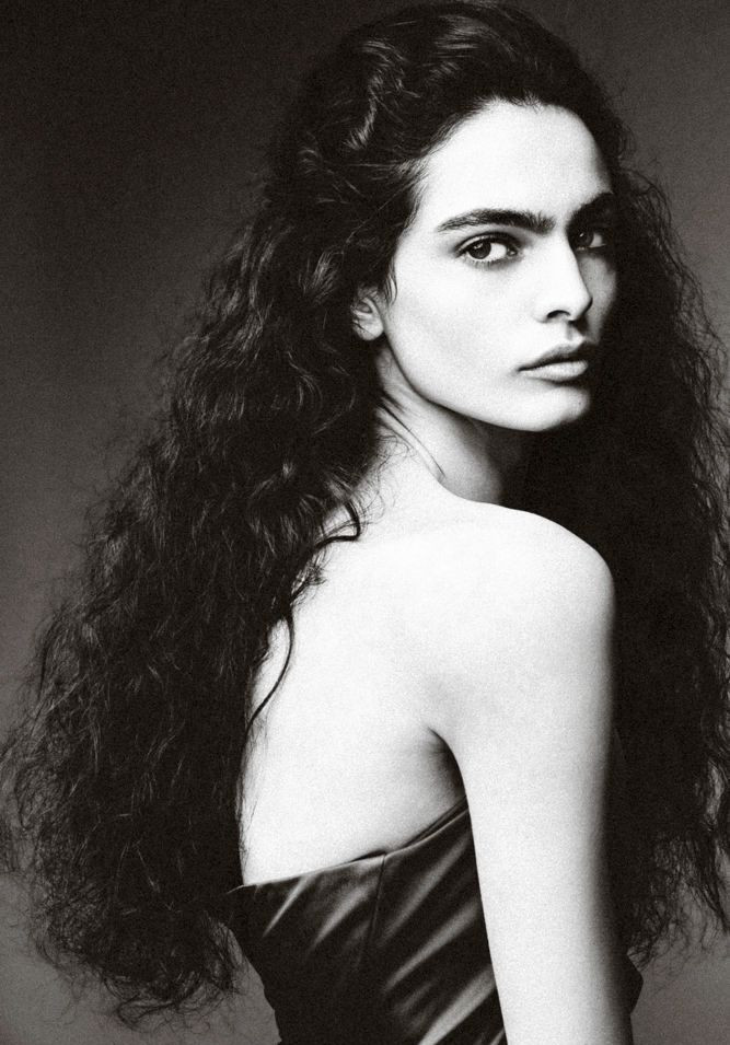 Photo of model Carol Monteiro - ID 723836