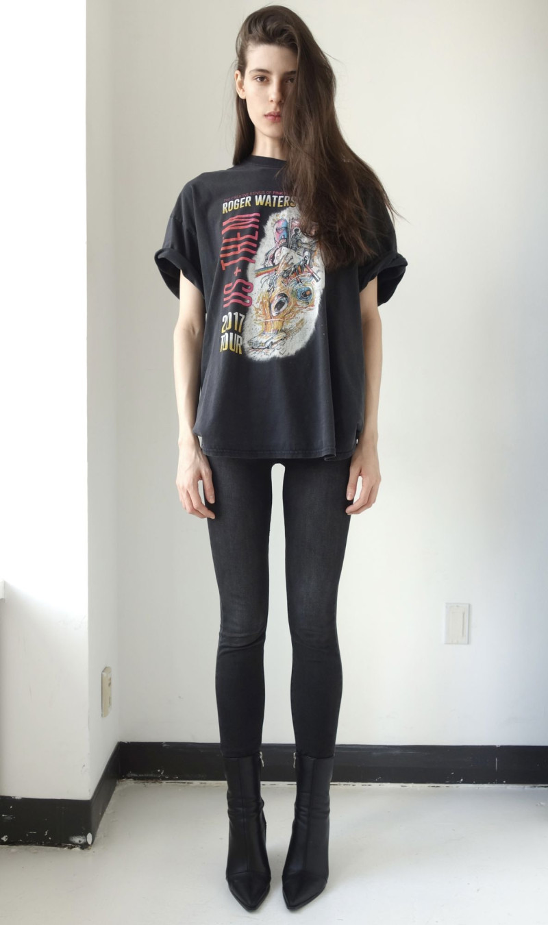 Photo of model Erika Barletta - ID 723845