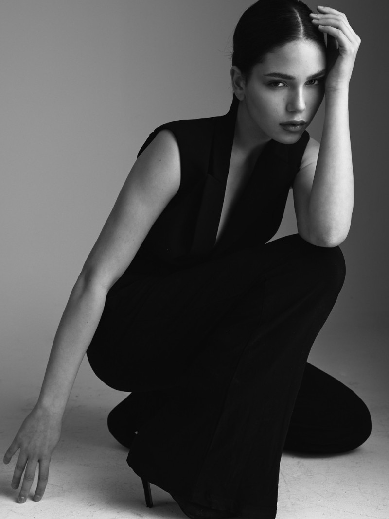 Photo of model Anne Suissa - ID 724042
