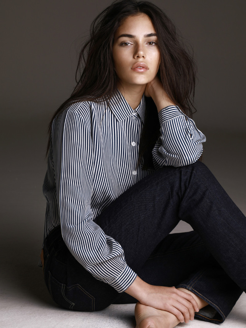 Photo of model Anne Suissa - ID 724045